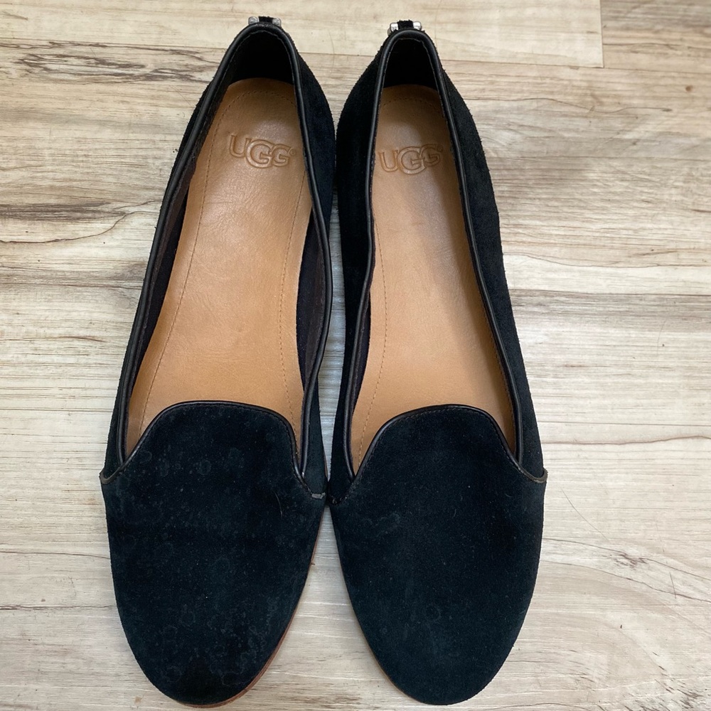 UGG Suede Flats (Size 9)